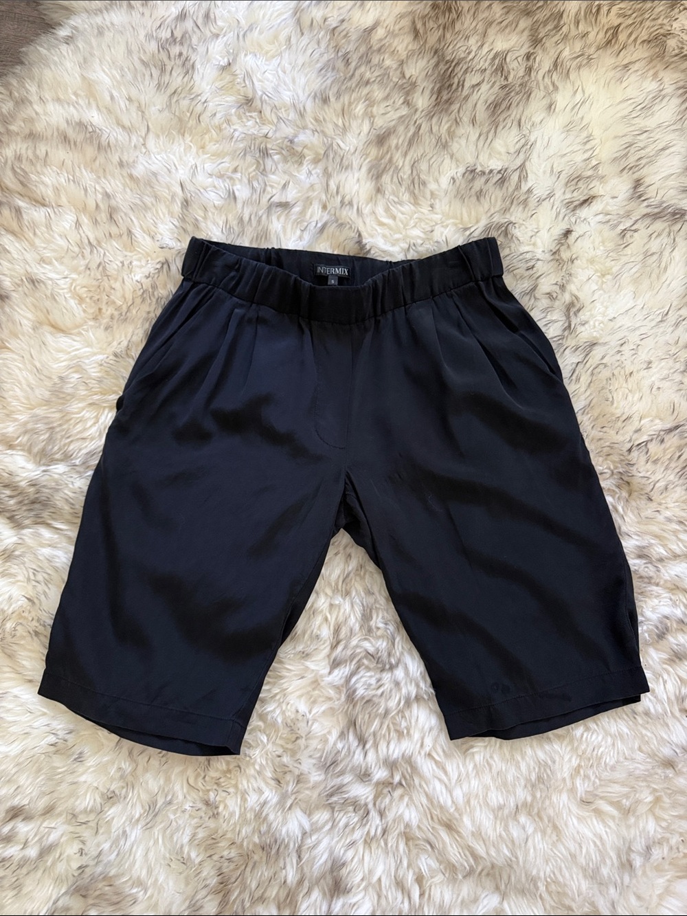 INTERMIX Black Women's Bermuda Shorts
